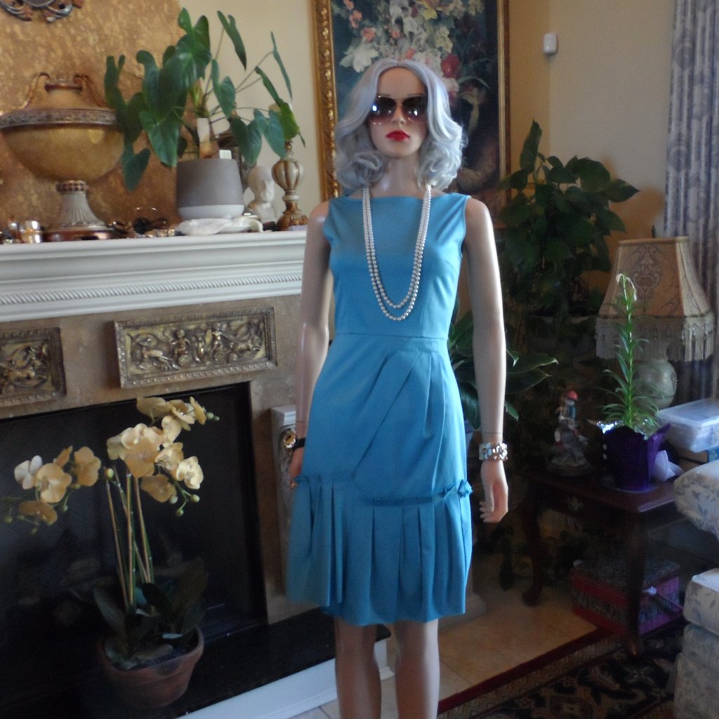 Red Valentino Pacific Blue Sheath Dress W/ Pleating Detail Size Us 2